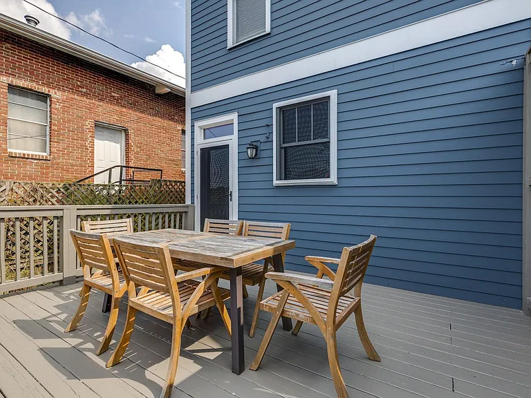 920 Caruthers Ave — Photo 33