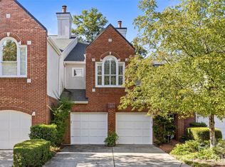 6029 Sharon Rd, Charlotte, NC 28210