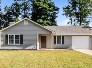 375 Springlake Dr, Lawrenceville, GA 30046