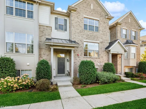 2169 Coral Ln, Glenview, IL 60026