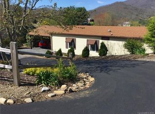 81 Windy Hill Dr, Waynesville, NC 28785