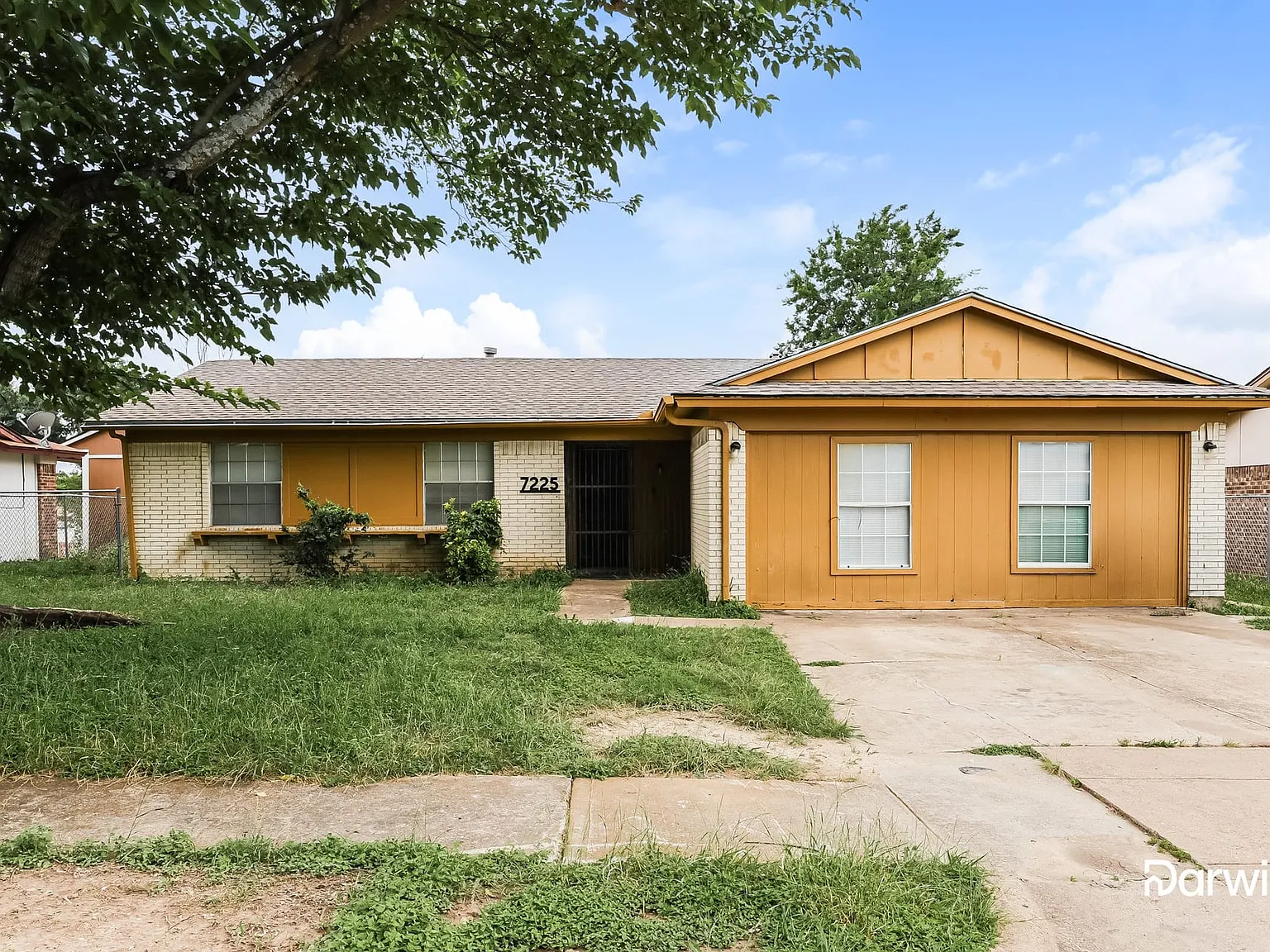 4 bed, 2.0 bath, 1458 sqft, $1,755 — Photo 1