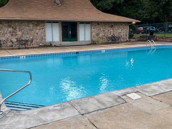 2nd image of 2225 Golf Rd SE #408