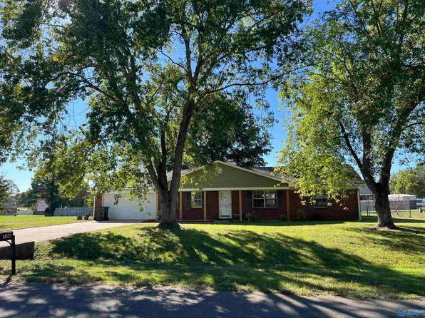 104 Piper Ln, Meridianville, AL 35759