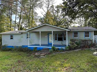 304 3rd Ave, Bonaire, GA 31005