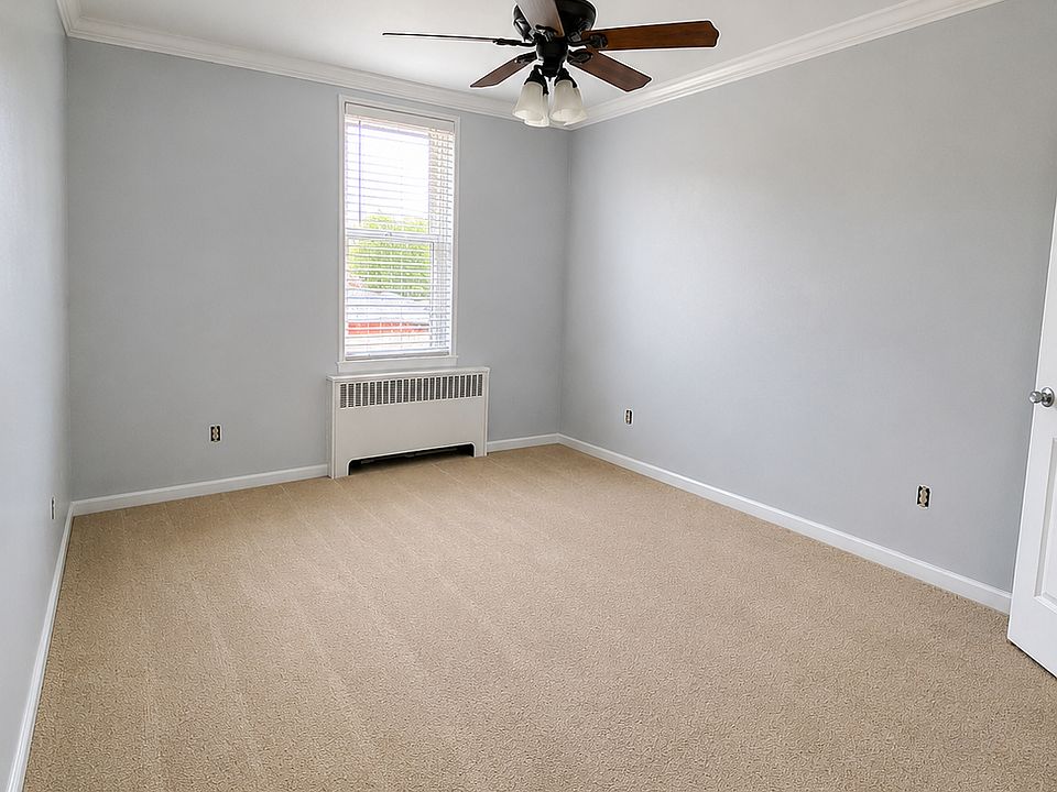 1st image of 45 Maple St APT 4A