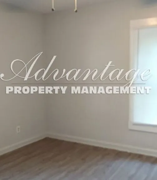 847 Ayers St — Photo 9