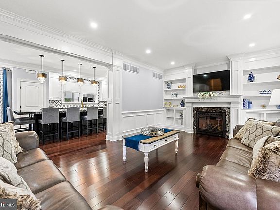 5th image of 62 Sussex Dr