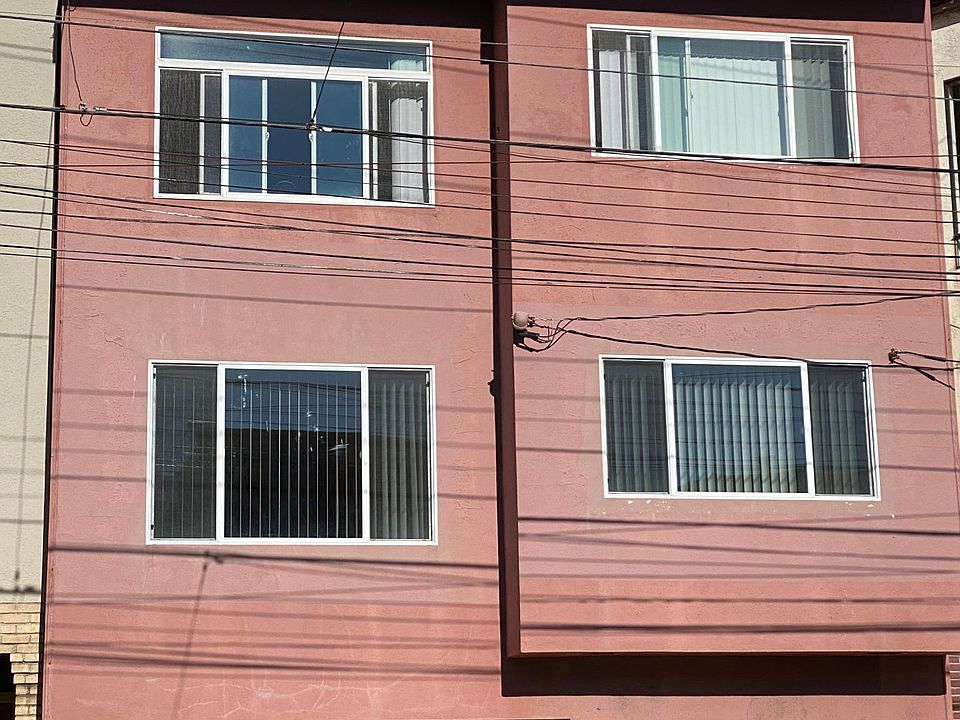 1st image of 4932 Anza St #4