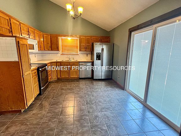 2nd image of 1210 SW Dean Dr