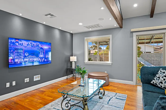 135 Underhill Dr — Photo 44