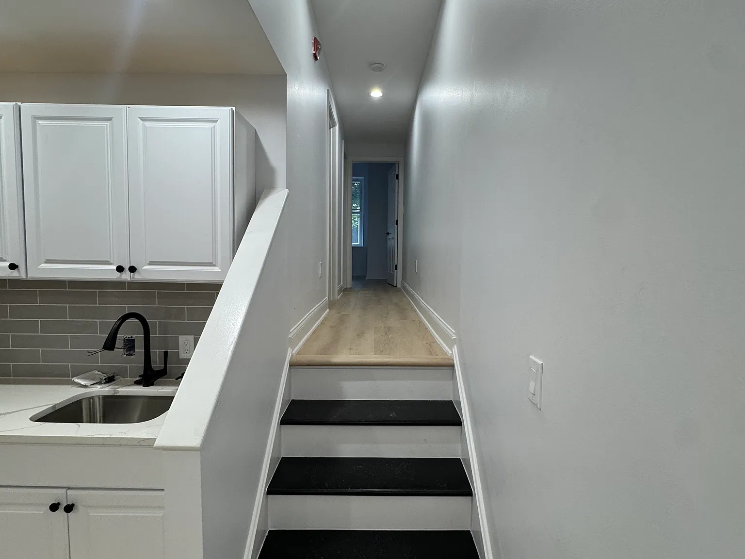 2 bed, 1350 sqft, $2,100 — Photo 1