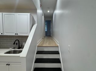 426 South St APT B, Philadelphia, PA 19147