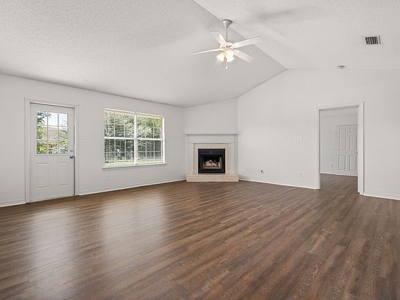 2nd image of 2940 Jersey Dr W