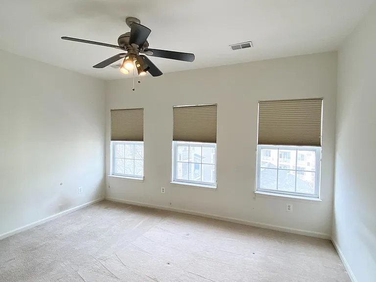 2663 Manhattan Pl #304 — Photo 39