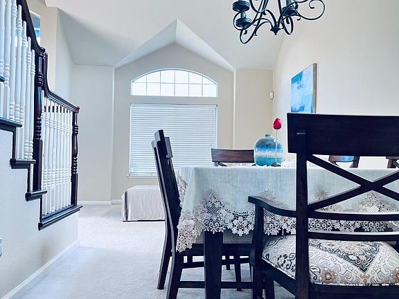 5th image of 35 Sierra Ridge Ct