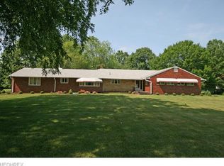 24998 Osborne Rd, Columbia Station, OH 44028