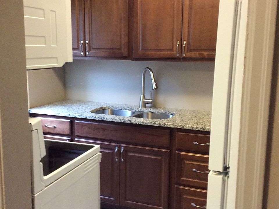 1st image of 4833 South St