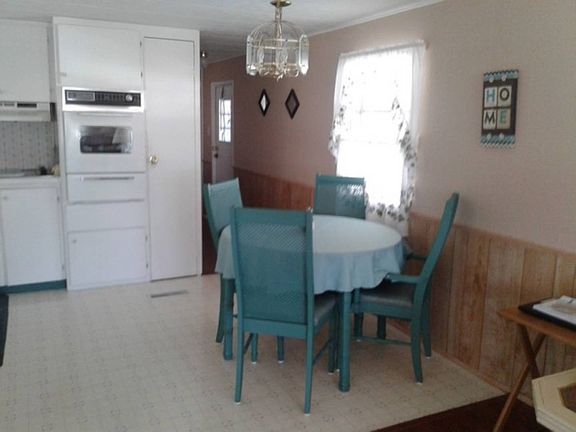 4th image of 191 Orange Manor Dr