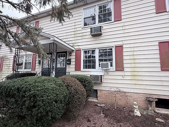 3rd image of 4597 Ethel St APT B