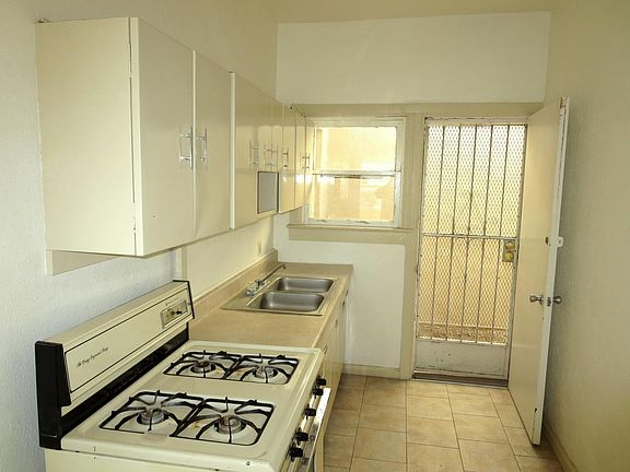 5th image of 1531 Mundy Dr APT 2