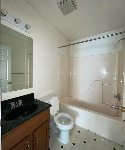 1510 7th Ave #12 — Photo 5