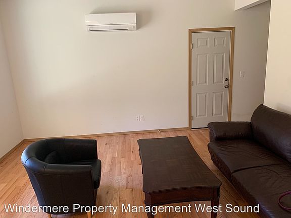 5th image of 20792 Nachant Dr NE