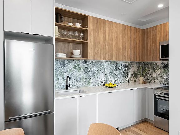 4th image of 75 McGuinness Blvd #4E