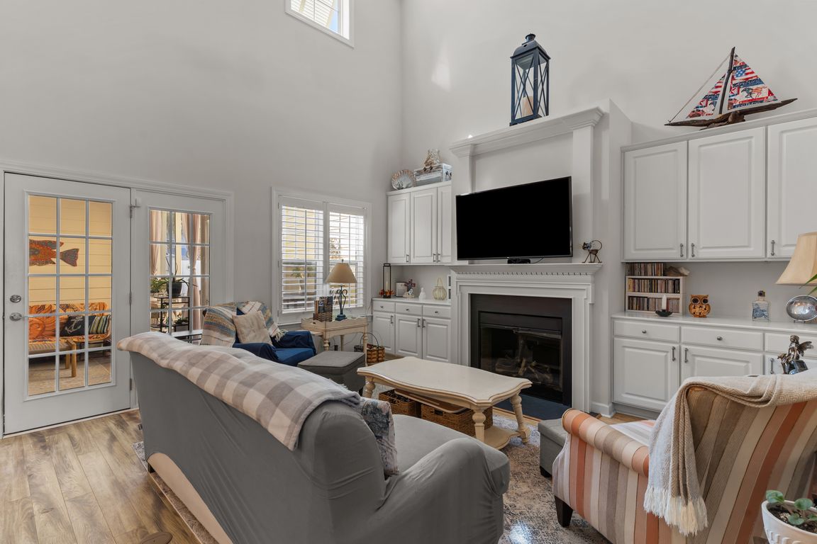 next background image