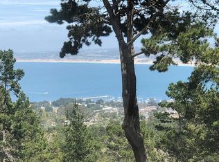 70 Forest Ridge Rd APT 27, Monterey, CA 93940