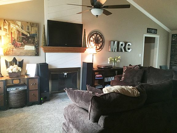 4th image of 613 Dicksonia Cir
