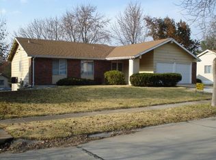 12911 Vista Ridge Ln, Saint Louis, MO 63138