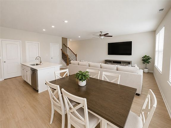 3rd image of 3202 Alana Ct