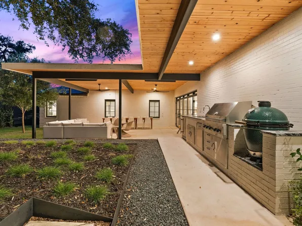 5823 Trailridge Dr, Austin, TX 78731