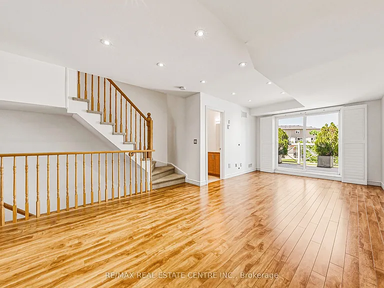 1380 Costigan Rd #52 — Photo 9
