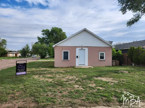 1411 Walker St, Garden City, KS 67846