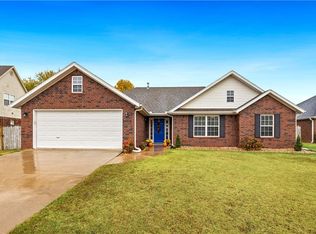 3395 Eaglecrest Cir, Springdale, AR 72762