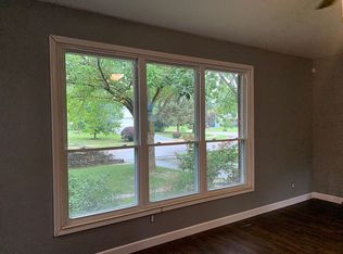 9 Belhaven Dr, Springfield, IL 62704