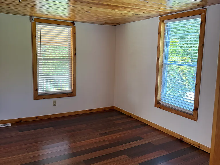 402 Myers Rd — Photo 7