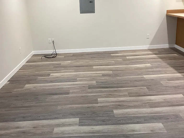 2302 Roosevelt Ave — Photo 2