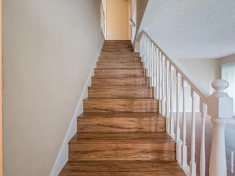 341 W Dryden St #A — Photo 11