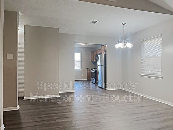4th image of 24526 Whitesail Dr