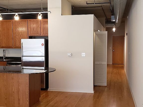 2nd image of 520 S State St APT 506