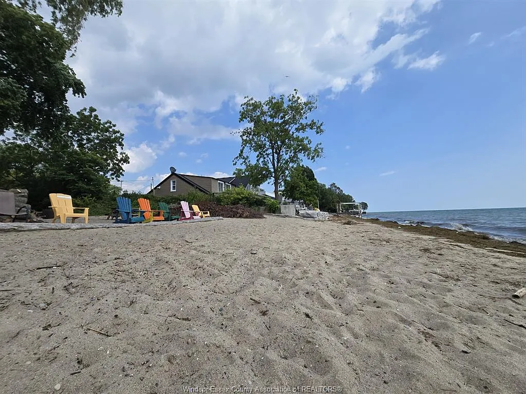 4 bed, $2,250 — Photo 4