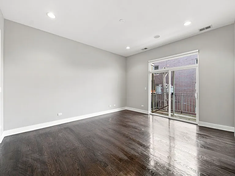 815 N Ashland Ave #3N — Photo 16