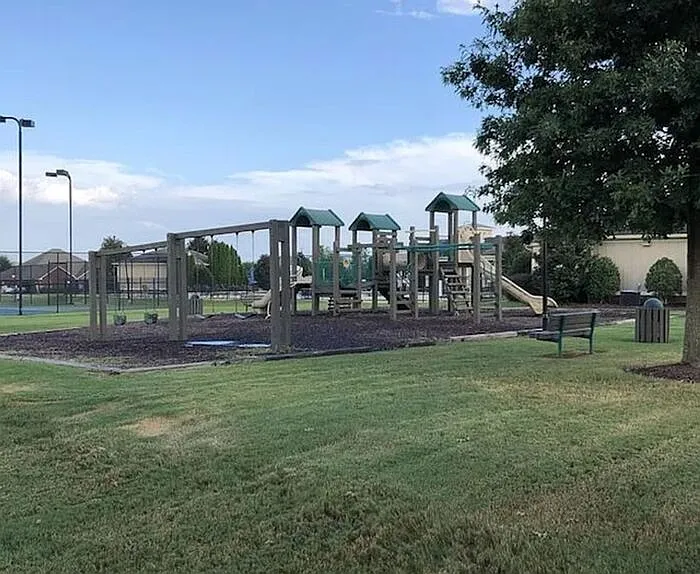 418 Falls Pointe — Photo 38