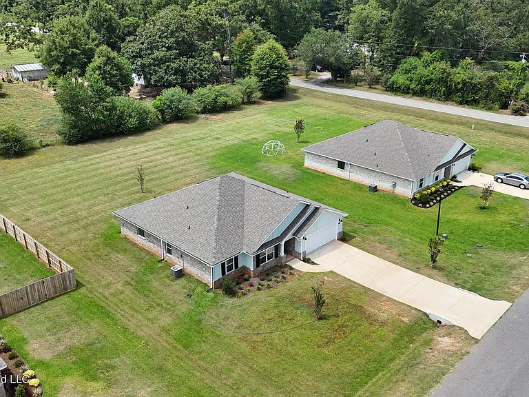 107 Mill Ct — Photo 29
