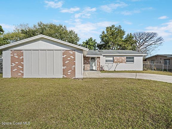 4th image of 1088 Coronado Dr