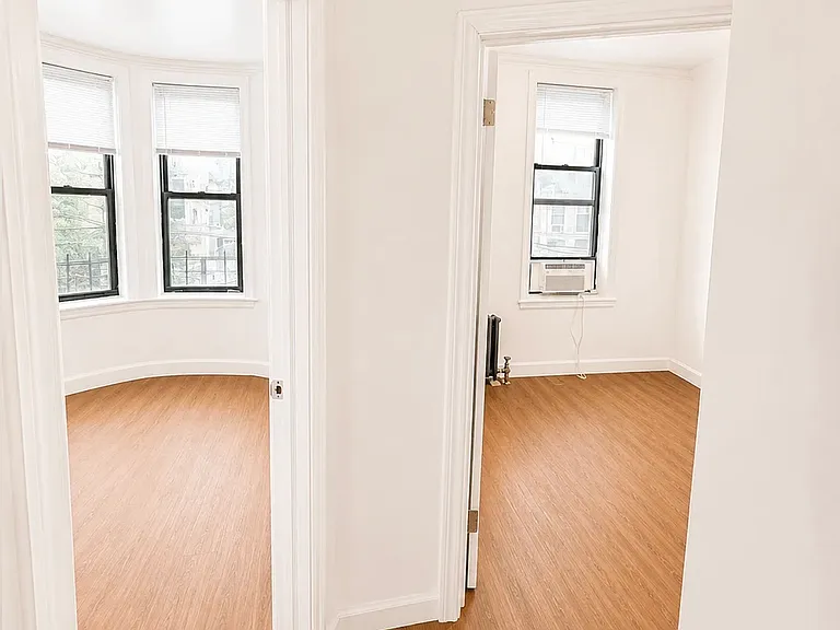 6075 67th Ave #2R — Photo 8