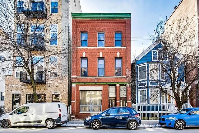 1st image of 2119 W Belmont Ave #3E